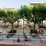 Lo Passeig شقة تريمب